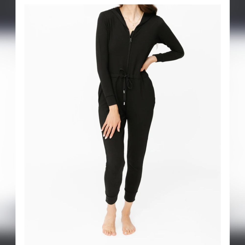 COPY - Jillian Harris X Smash + Tess hoody romper. Xxs